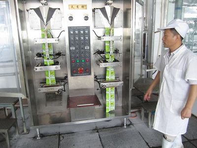 家樂福攜手澤雨豆制品 透明車間開放日，共筑食品安全防線